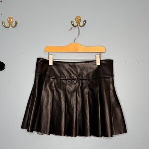 Stylish Black Pleated Mini Leather  Skirt